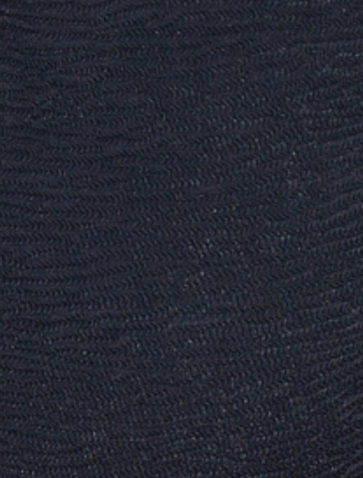 Black in crinkle